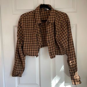 NWOT Cropped H&M plaid shirt (M)